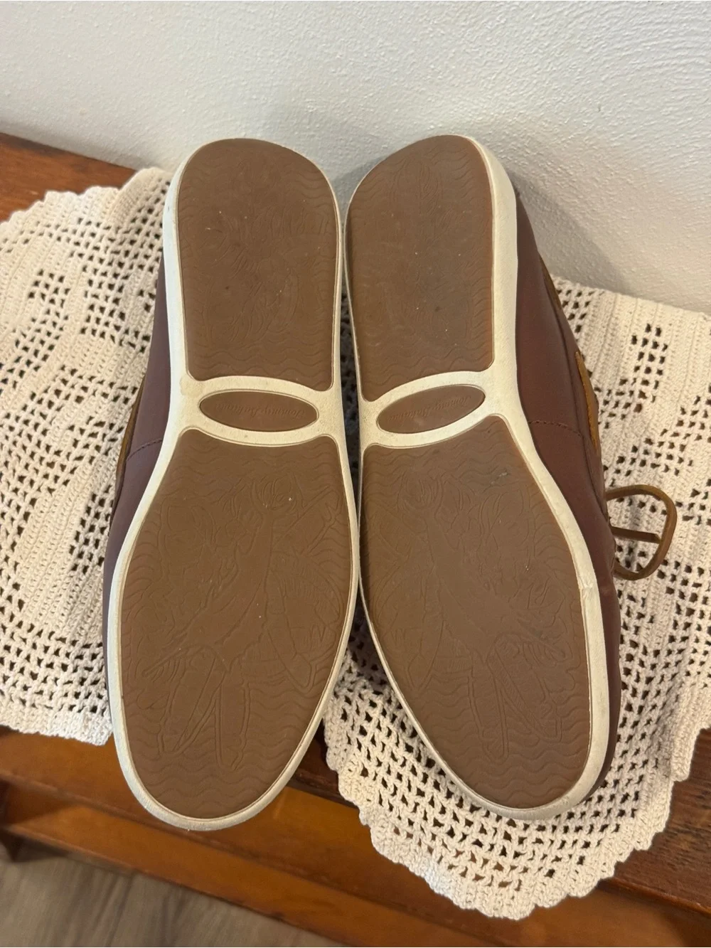 Tommy Bahama Brown Leather Boat Shoes Size 10.5